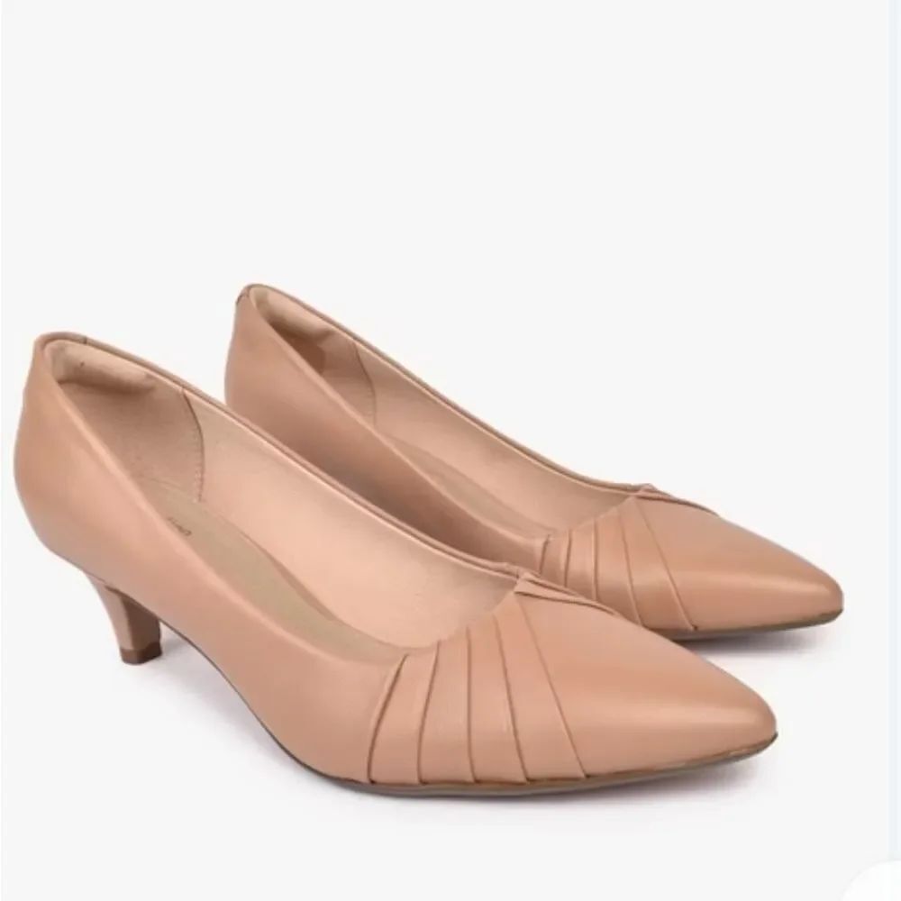 CLARKS COLLECTION ULTIMATE COMFORT SHOES